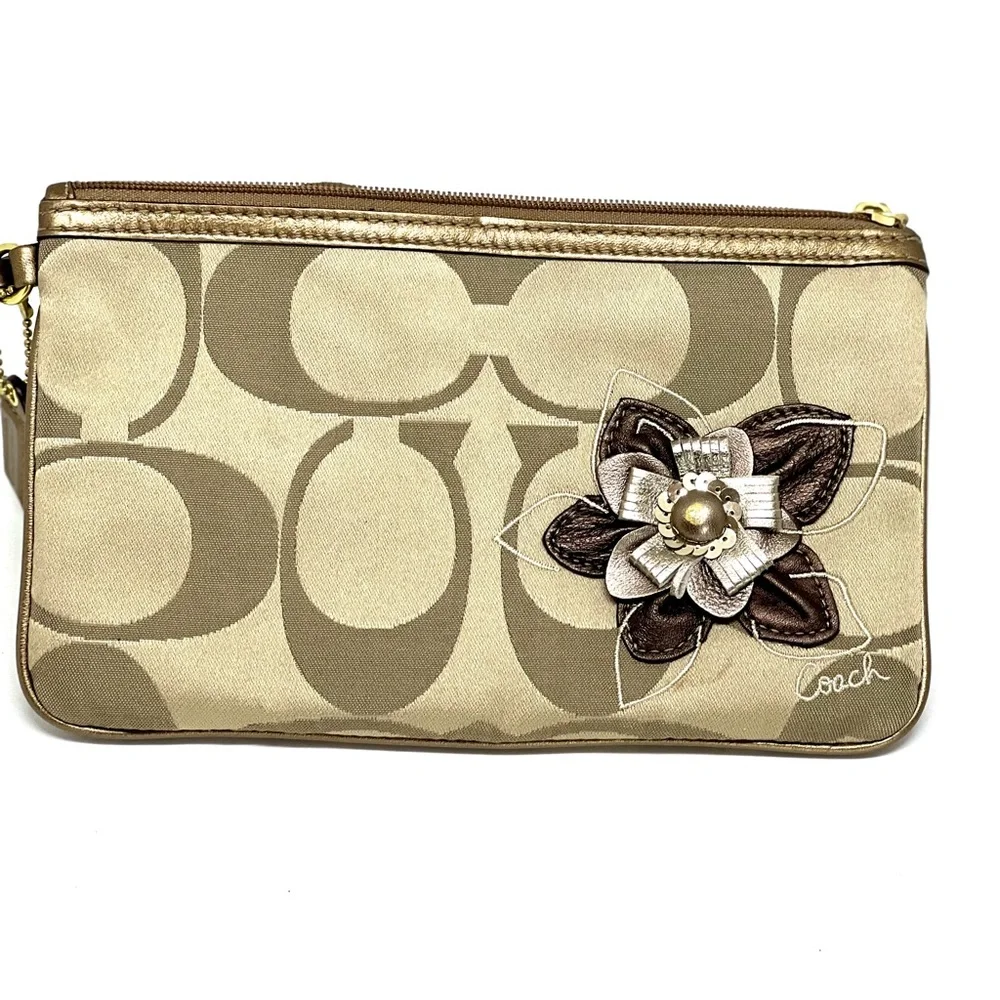 Coach Floral Signature C Wristlet